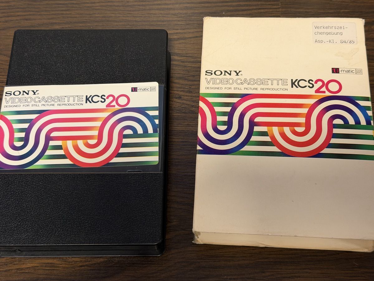 Tutti i VHS: Sony Video Cassette KCS-20 U-matic – Usato da BADEN venduto da Sprinz