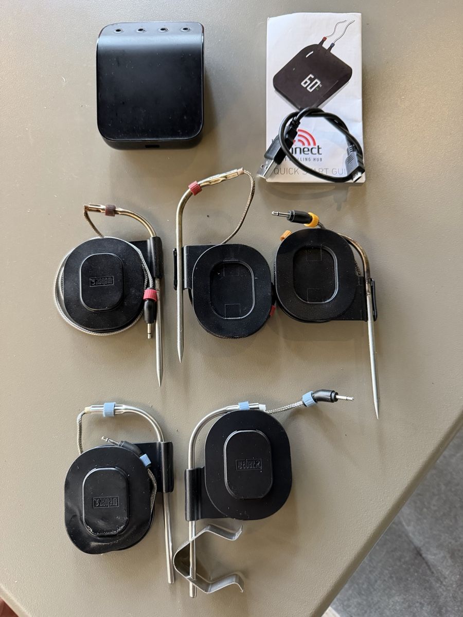 Weber Autres articles pour la maison: Weber Connect Smart Grilling Hub – D'occasion à Boppelsen par Elia1997