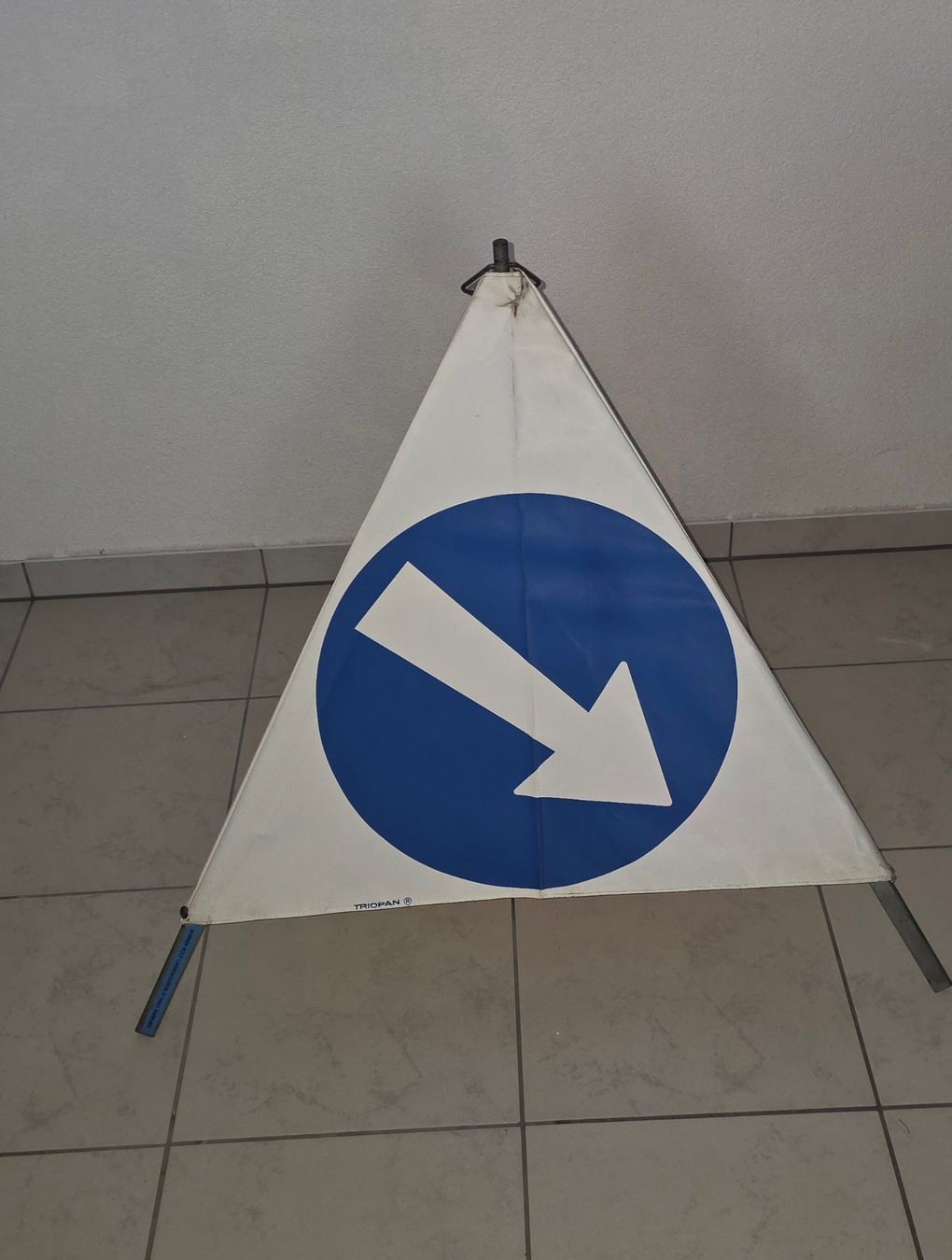 Triopan Insegne: Triopan Faltsignal 70er N – Usato da Aarburg venduto da Se20 3