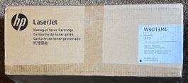 Original HP LaserJet Tonerkartusche W9013MC – Magenta – Neu