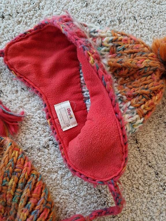 Sonstige Mädchenkleider: Strickmütze mit Schal, KU 47 – Gebraucht aus Döttingen von anirbas87 1
