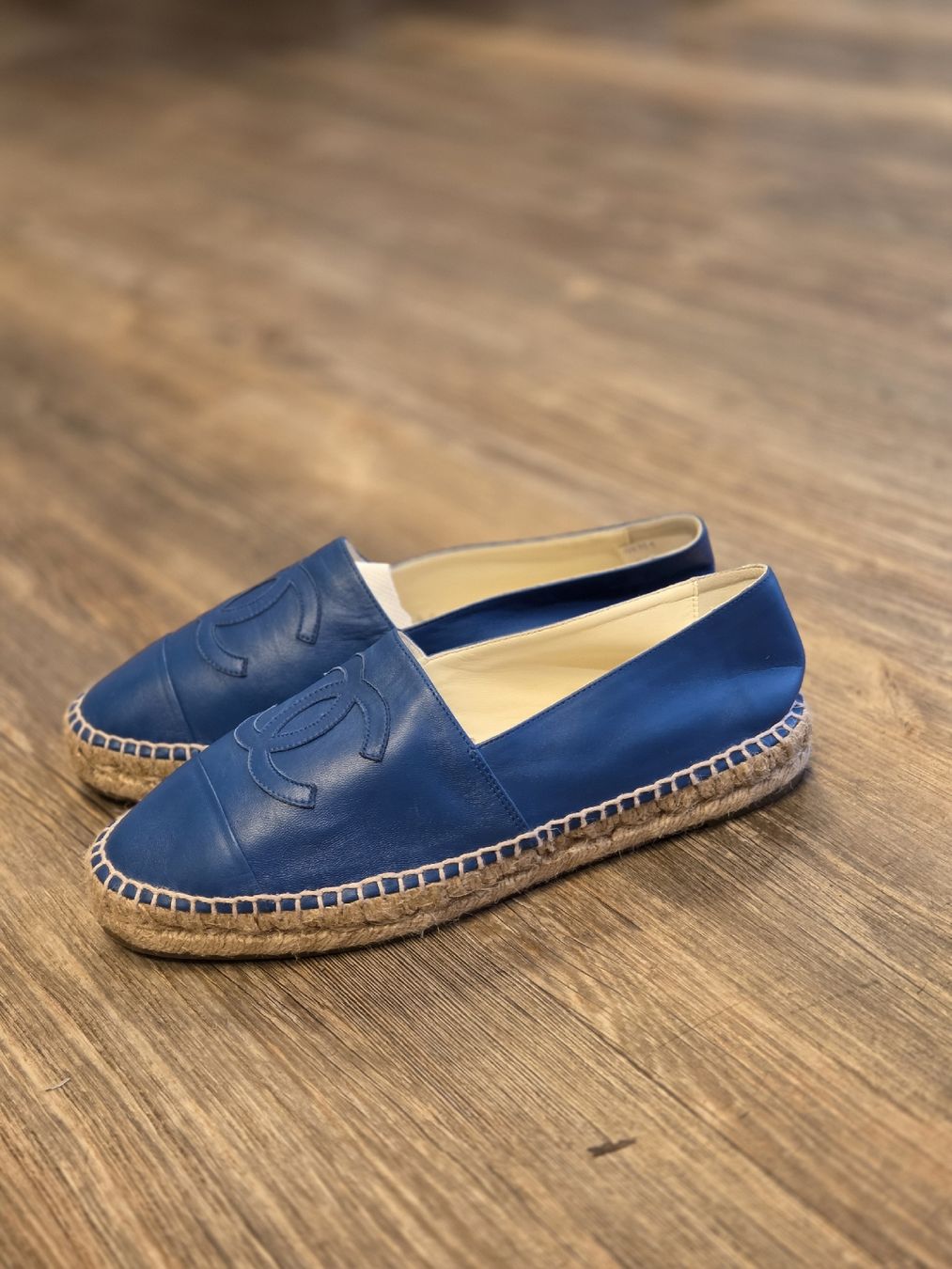 Chanel Scarpe da donna: Chanel Leder Espadrilles  – Usato da Zürich venduto da Bubi83