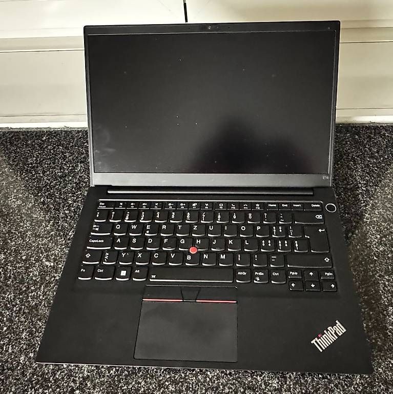 Lenovo Notebook: Lenovo ThinkPad E14 Gen 4, 14", 512/40, swiss keyb – Usato da Schlieren venduto da sacos1964