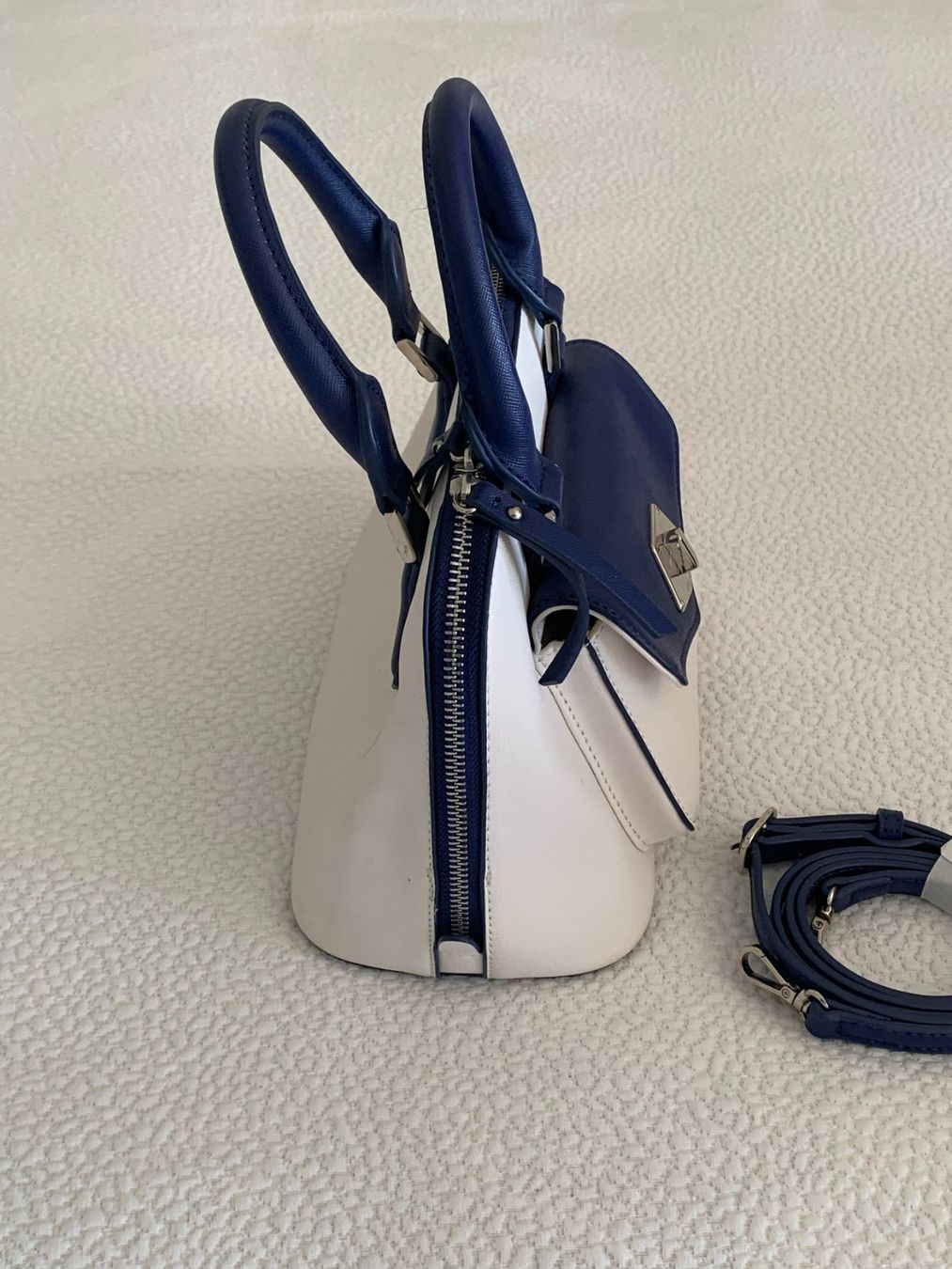 Borse da donna: Sac à main Nine West bicolore bleu – Usato da Glion venduto da egi_wqj7