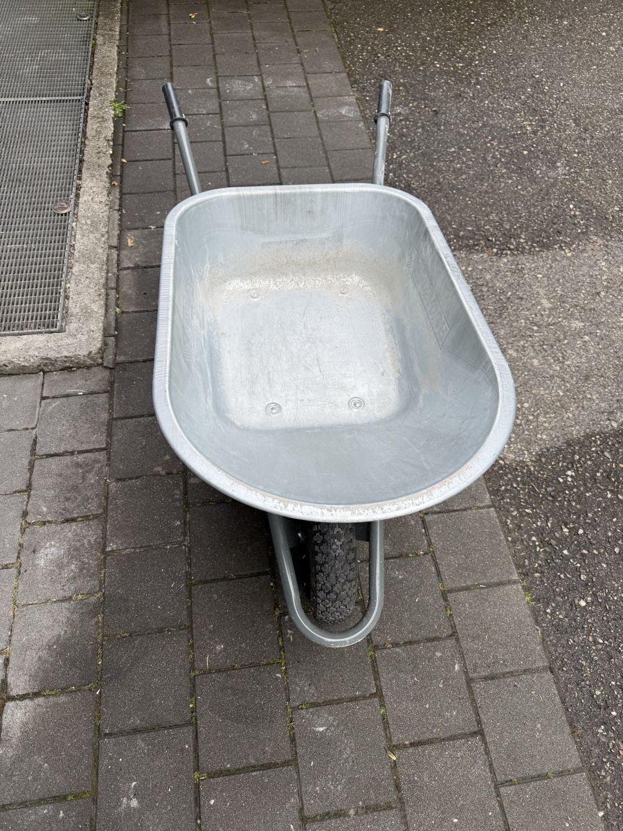 Schubkarren: Schubkarre (fast) neu – Gebraucht aus Biel-Benken BL von pat_lv5v 1
