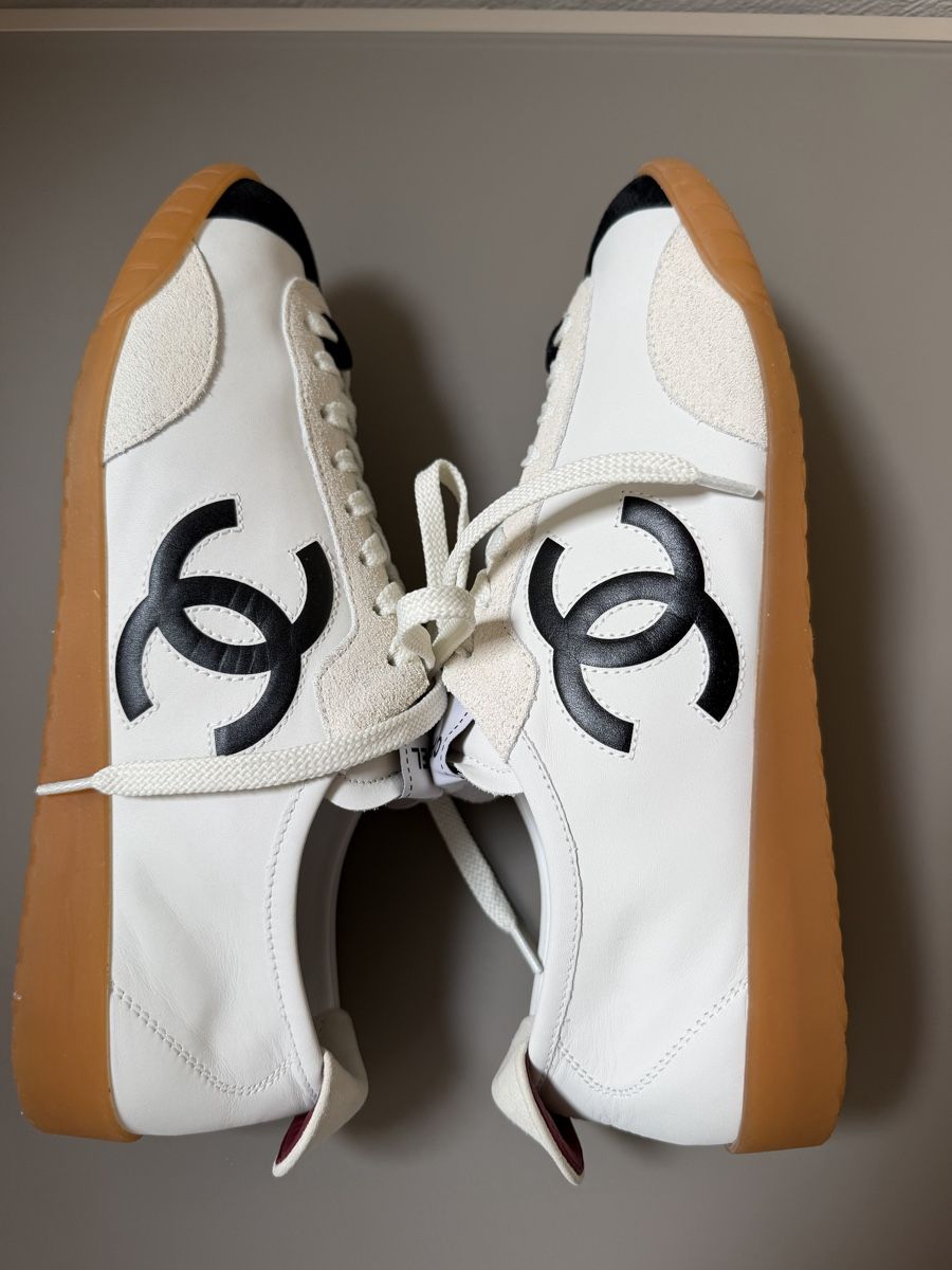 Chanel Scarpe da donna: Chanel White Trainers – Nuovo (secondo la descrizione) da Martigny venduto da Fashion_Mania 7