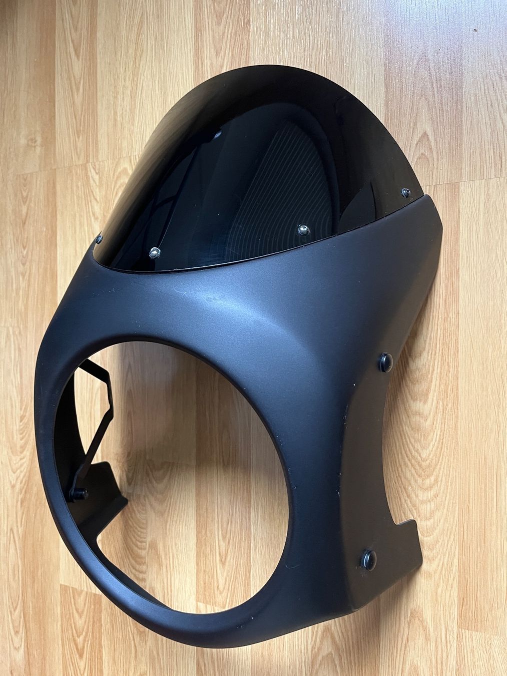 Toutes les pièces détachées moto: Motorrad: Puig Retro Semi Fairing - Windschutzscheibe – D'occasion à Zürich par gug_hpd7