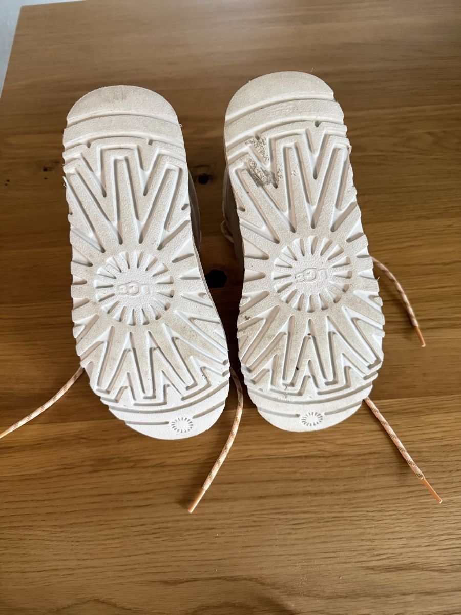 Scarpe da donna: UGG Boots 39 – Usato da Boncourt venduto da Doodle 2