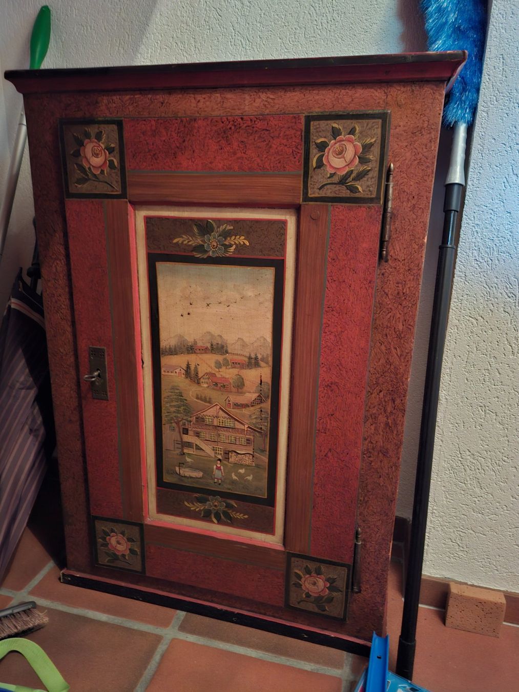 Armadi: Holzschrank – Usato da Ottikon b.Kemptth. venduto da sar_x5mr