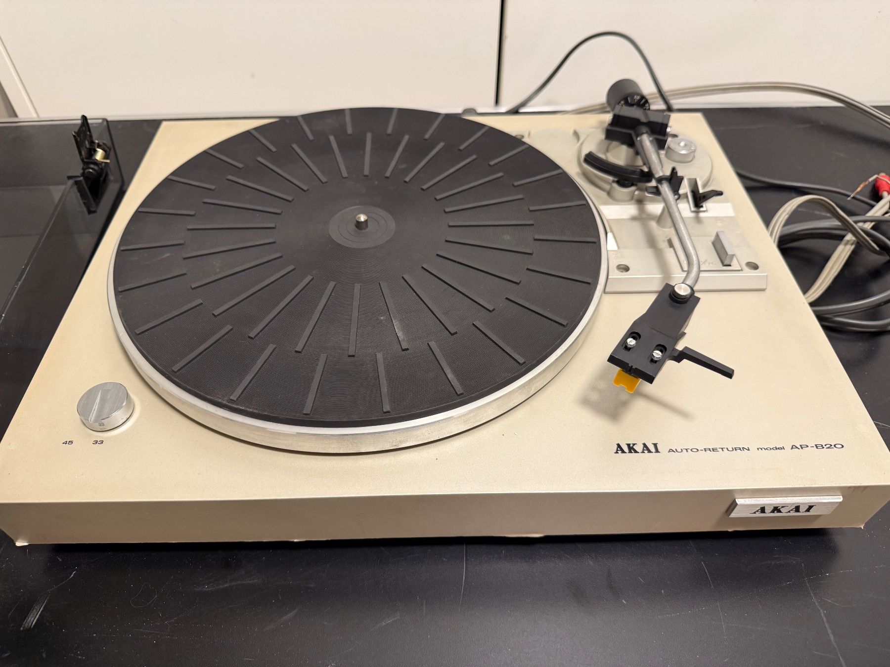 Akai Giradischi: Platine Vinyle Akai AP-B20 Auto-Return | Pointe Neuve – Usato da Marin-Epagnier venduto da EagleOne