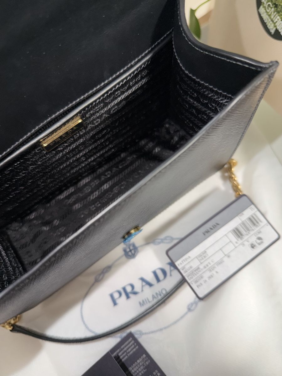 Prada Borse da donna: Prada Saffiano Soft Handtasche Schwarz Nero TU – Nuovo (secondo la descrizione) da Thayngen venduto da Fxbienne 3
