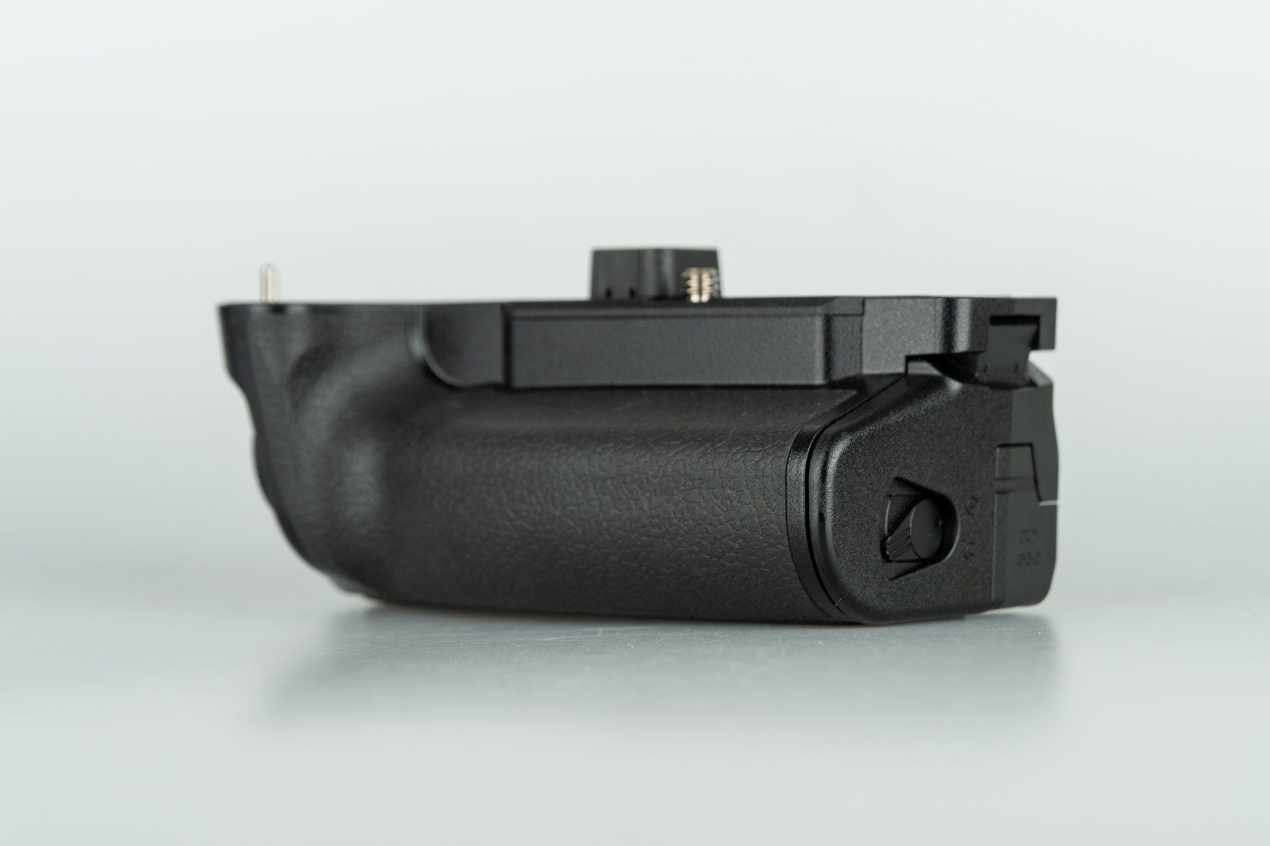 Olympus Altri Accessori: Olympus HLD-9 Batteriegriff zu E-M1 Mark II – Usato da Frauenfeld venduto da foto_winiger_gmbh 1