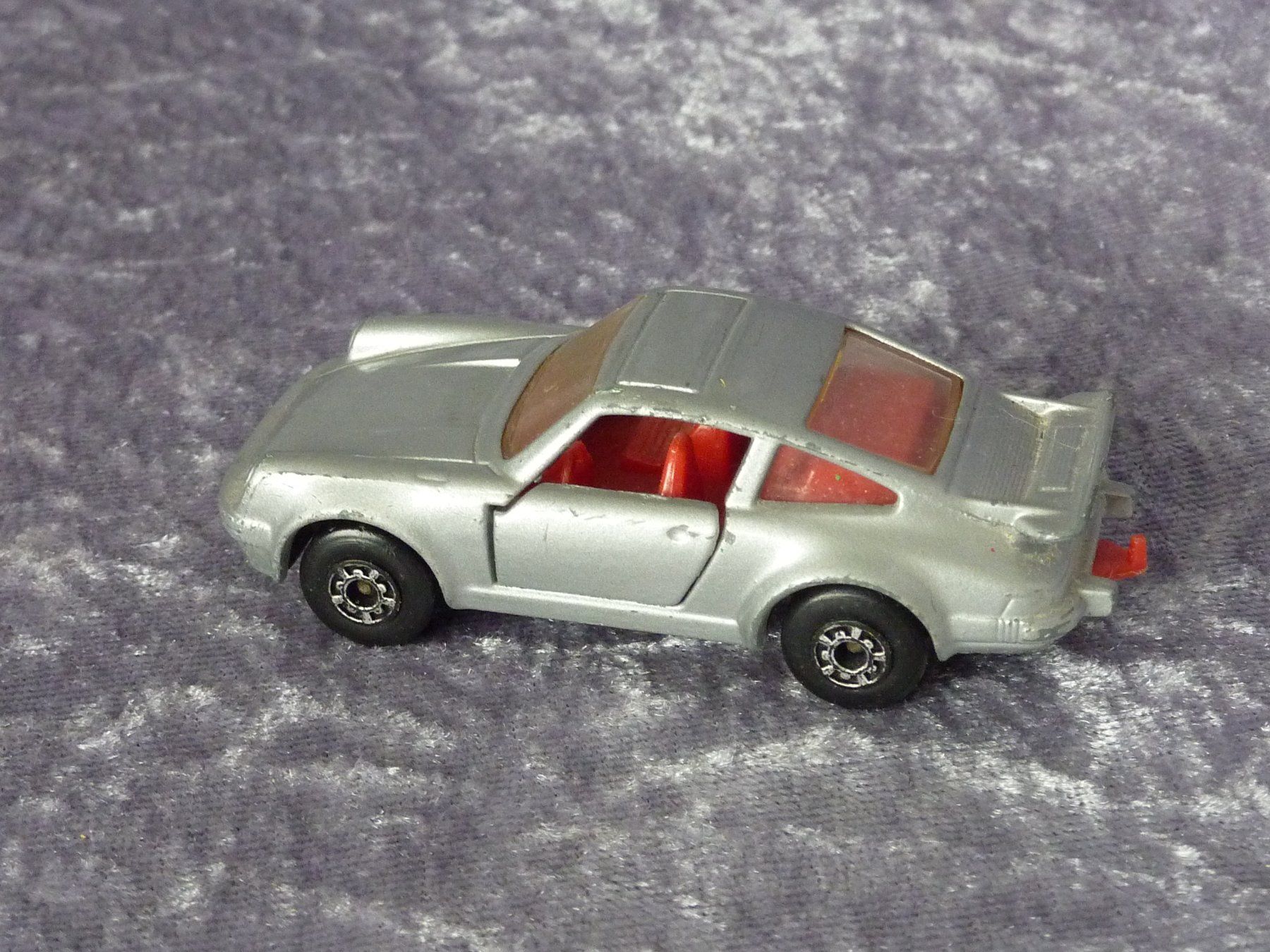 Matchbox Modellini d'auto: Porsche 911 Turbo  1:64 – Usato da Dürrenäsch venduto da Cobra1ch 1