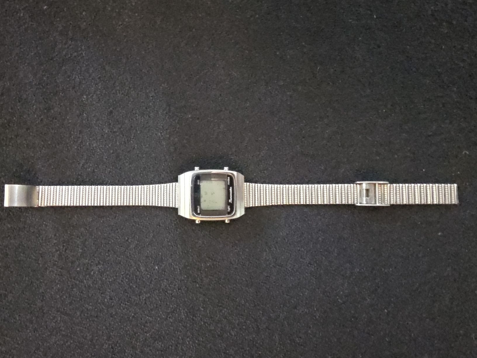 Omega Orologi: Rare Montre Omega LCD Memomaster Quartz  – Usato da Satigny venduto da Baazarbaron 1