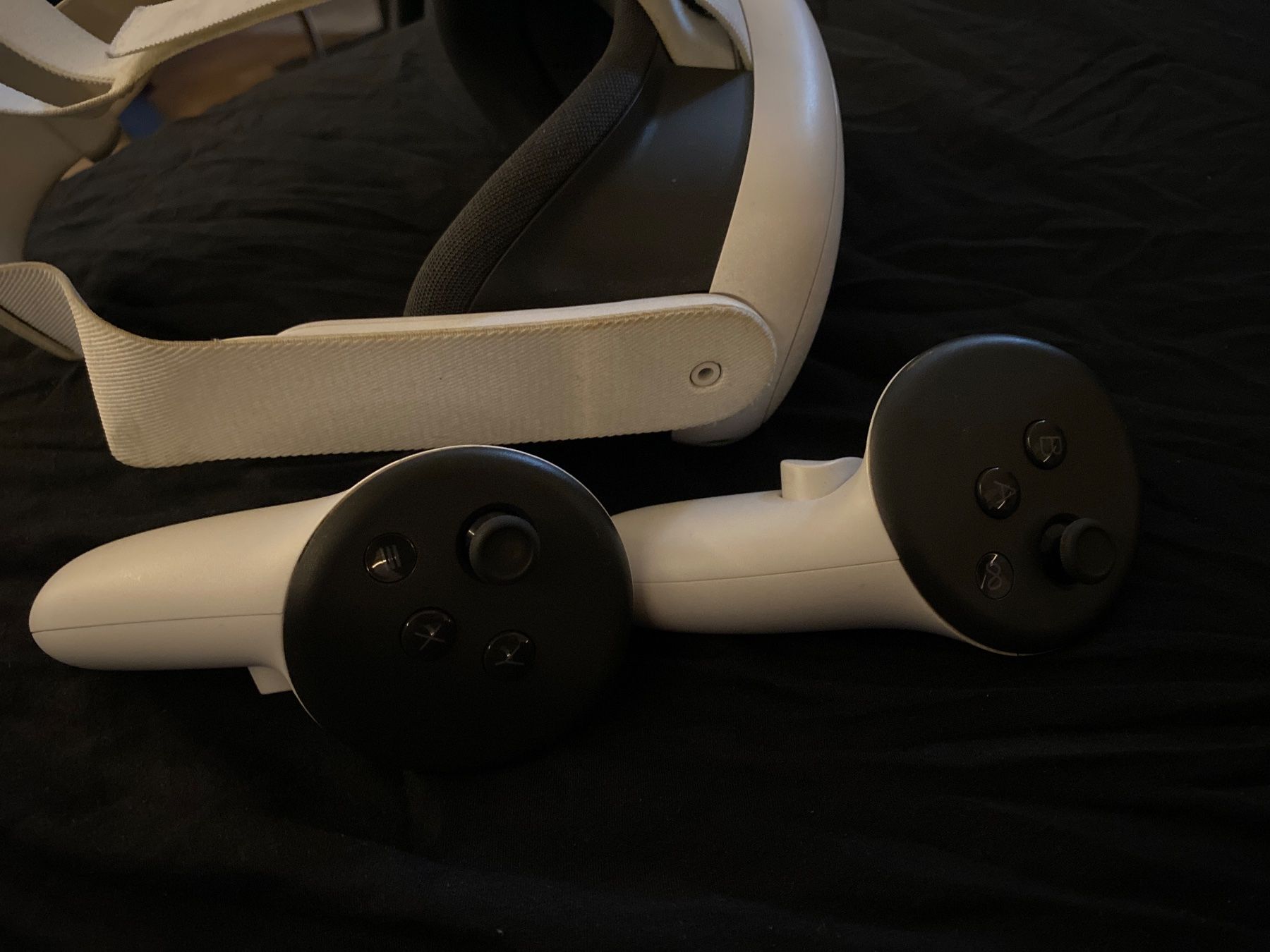 Meta Casco VR: Meta Quest 3(ohne Ladekabel) – Usato da Basel venduto da iul_9hzg 2