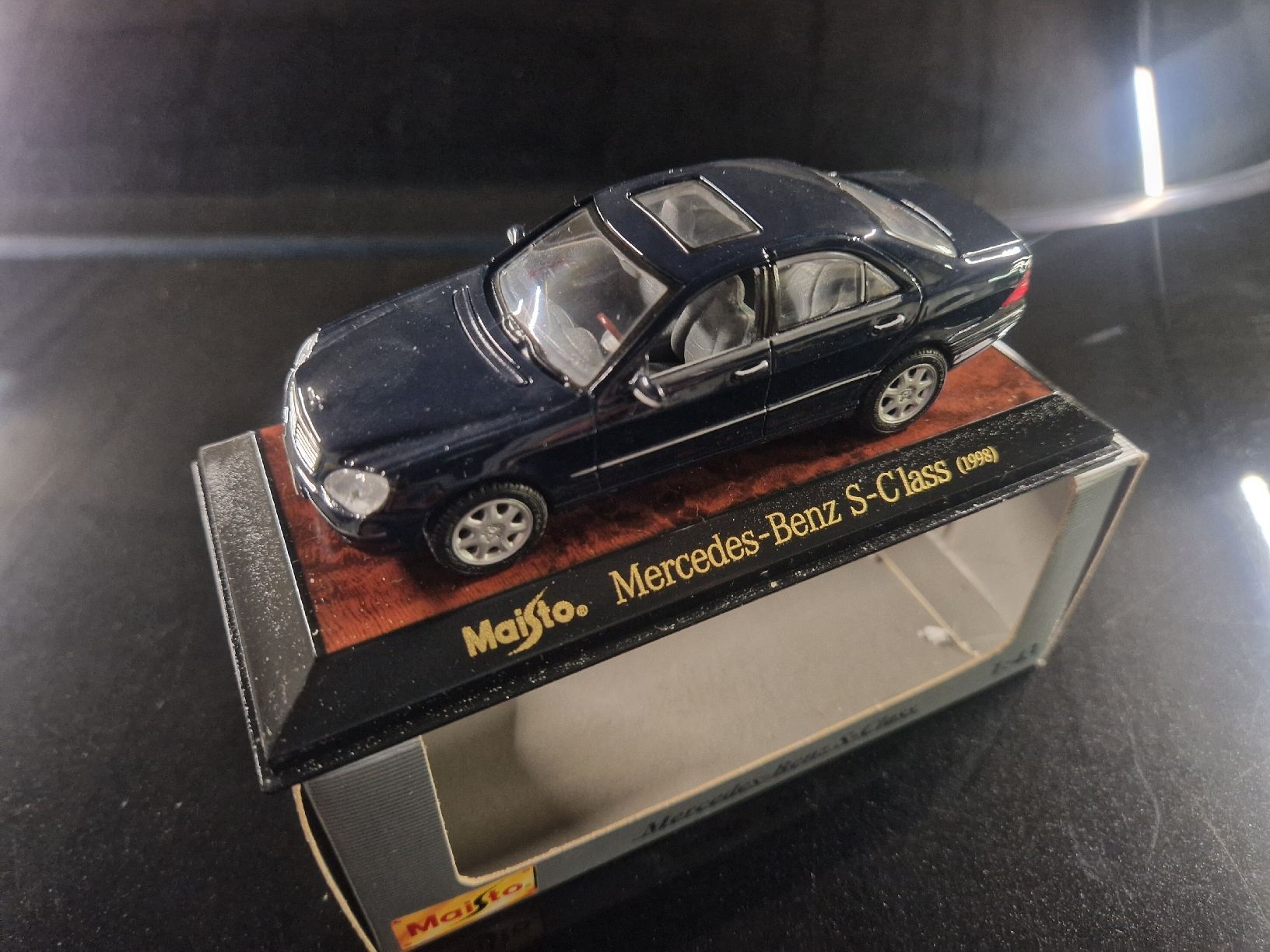 Maisto Modellini d'auto: Mercedes W220 S-Klasse 1998 – Nuovo e nell'imballaggio originale da Biel/Bienne venduto da CS013