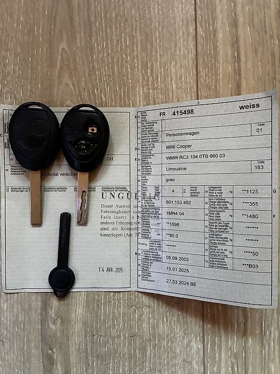 Mini Autos: Mini cooper 8 fach bereift – Gebraucht aus Cordast von kil_76vh 4