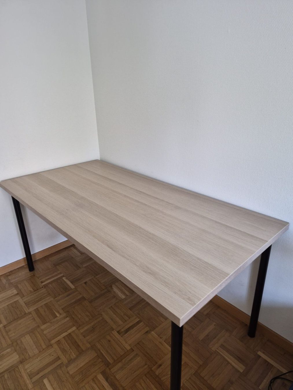 Ikea Schreibtische: LAGKAPTEN Ikea Schreibtisch – Gebraucht aus St. Gallen von remi_lf