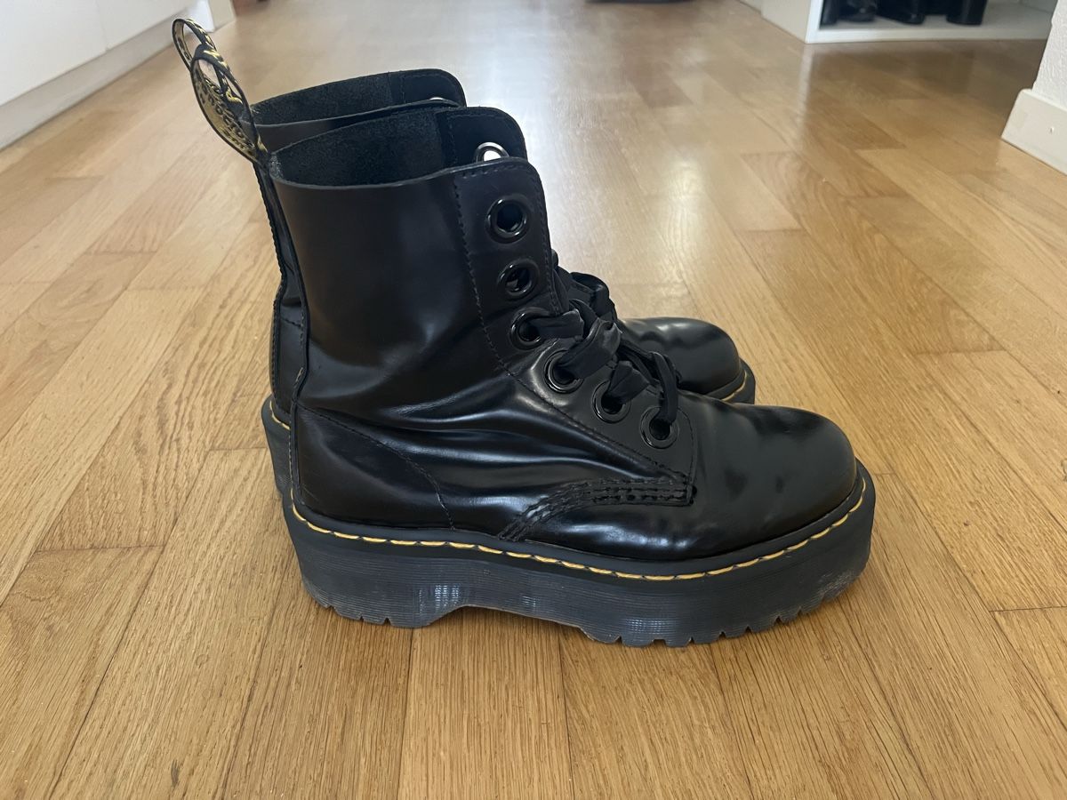 Dr. Martens Scarpe da donna: Doc Martens plateforme vernis  – Usato da Neuchâtel venduto da Ariane_vn00