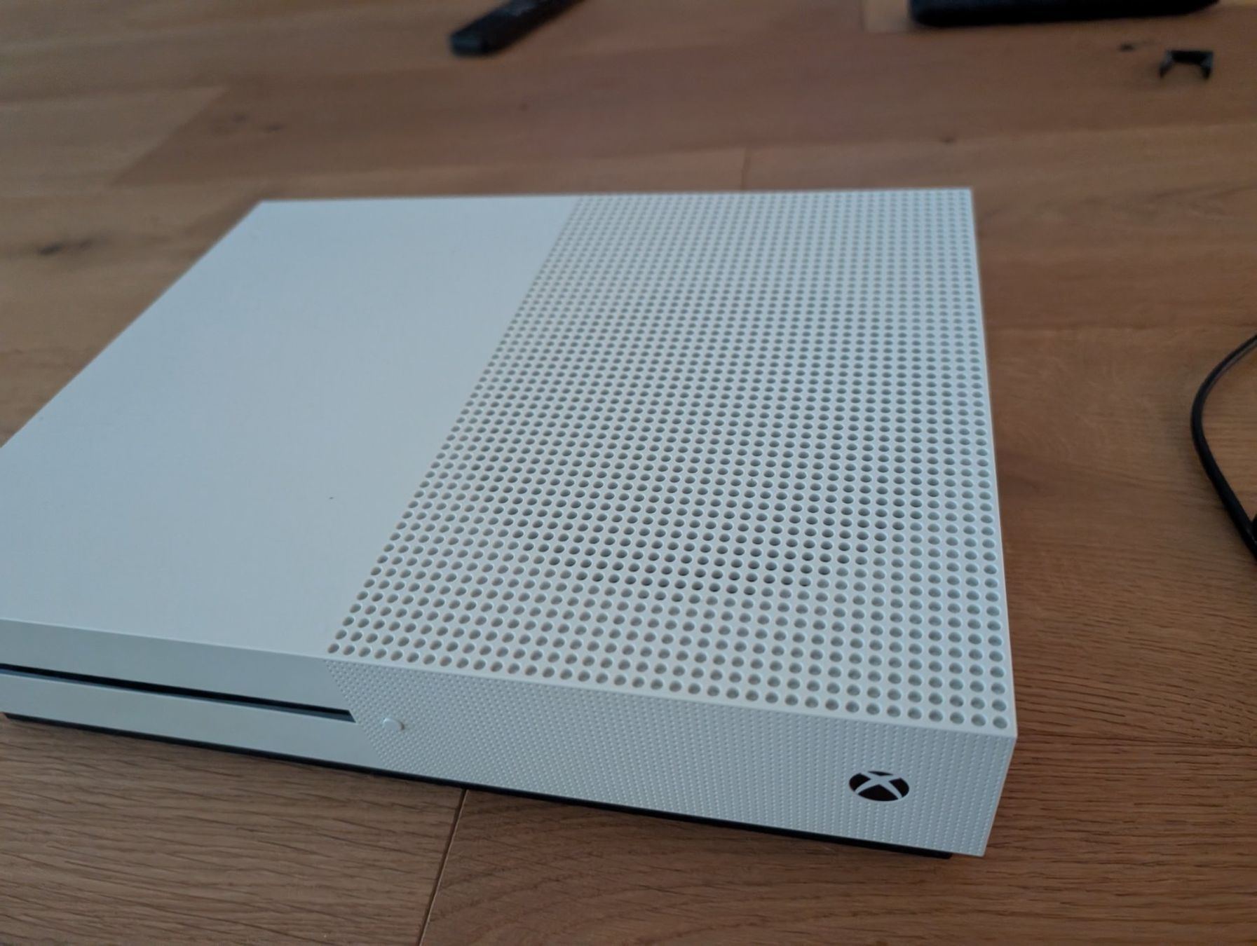 Microsoft Consoles: Xbox One S 500 GB – D'occasion à Zollikofen par tantun 3