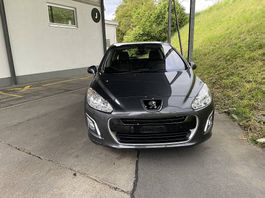 Peugeot 308 1,6 Benzin Automat mit wenig Km