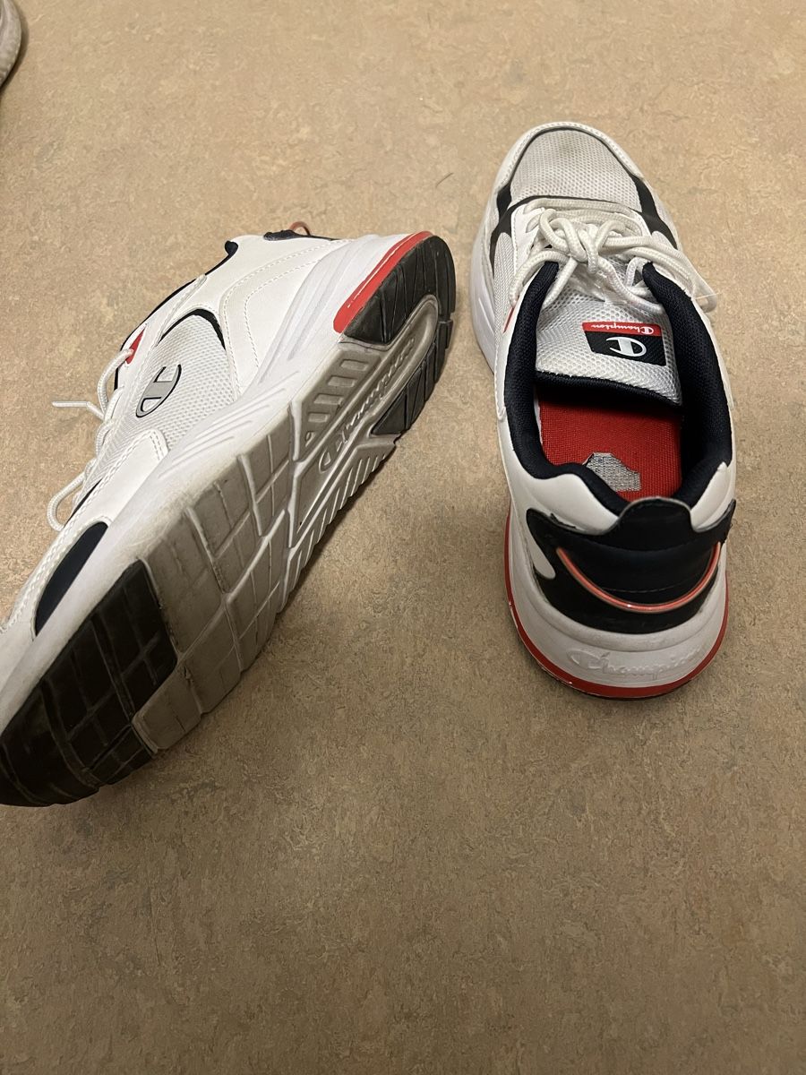 Champion Scarpe da uomo: Schuhe Champion – Usato da Winterthur venduto da Can.sel37 1