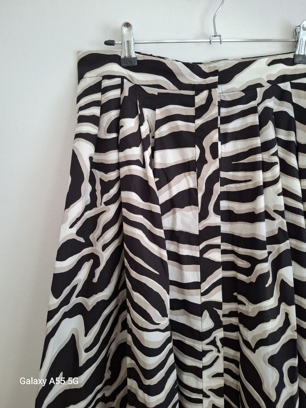 Max Mara Gonne: Jupe longue MaxMara Studio imprimé zèbre taille 40 FR – Nuovo (secondo la descrizione) da Payerne venduto da wardi11 1
