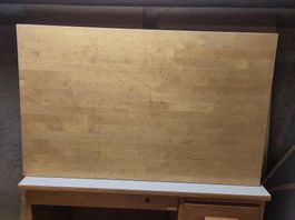 Holztisch