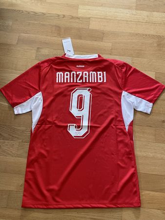 Fussballtrikot Schweiz Manzambi Grösse M 