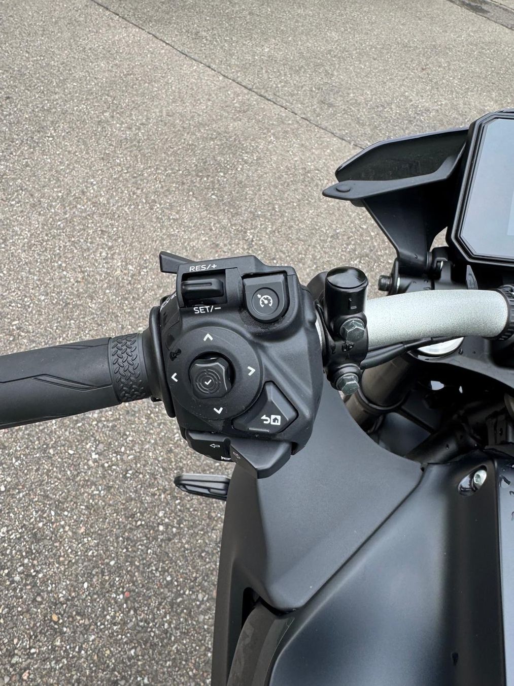 Yamaha Strada: YAMAHA MT-07 Y-AMT 35Kw – Usato da Adliswil venduto da pingu2009 6