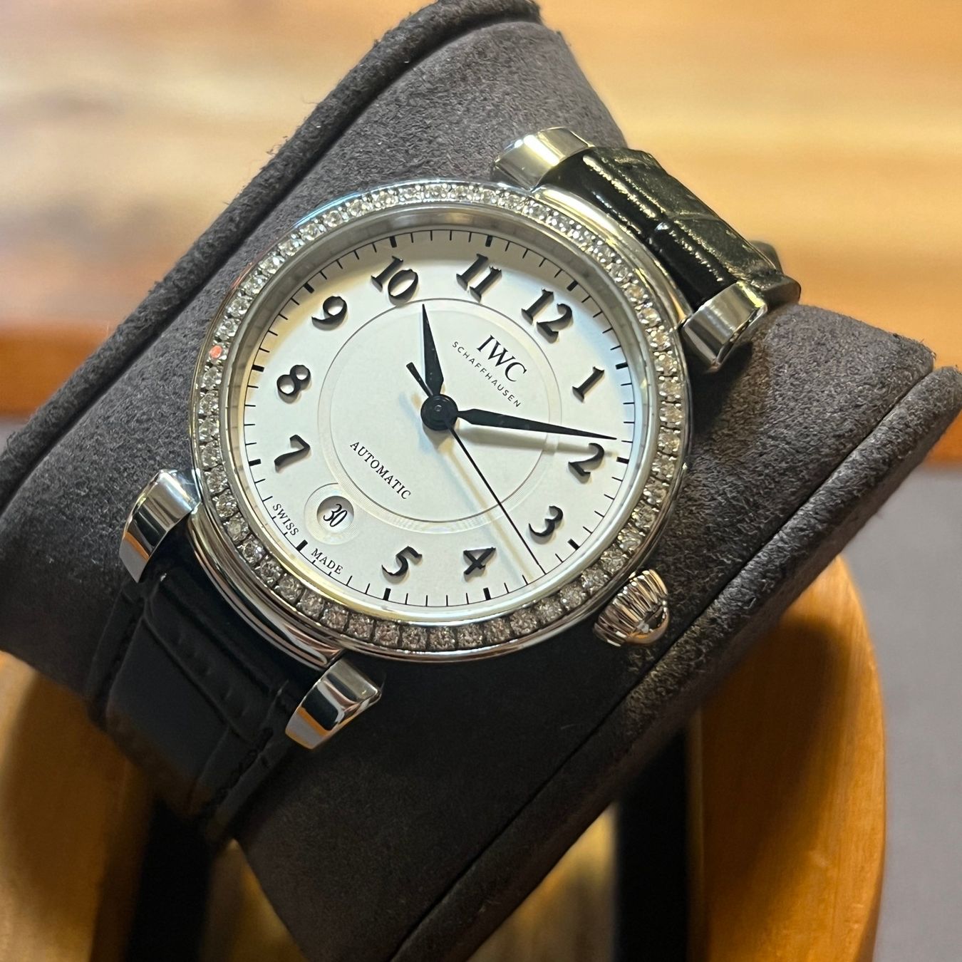 IWC Orologi: IWC Da Vinci Diamonds Bezel Automatic Date IW458308 – Usato da Carouge GE venduto da Watchaser 8
