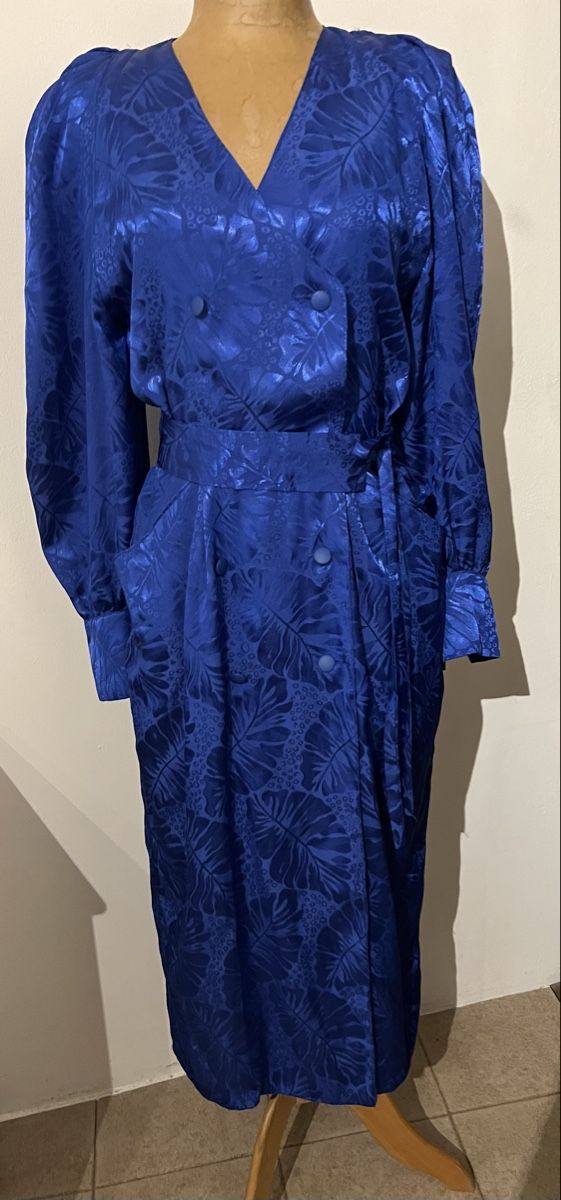 Vestiti: Robe en soie vintage  – Usato da St-Pierre-Clages venduto da ste_xk6p