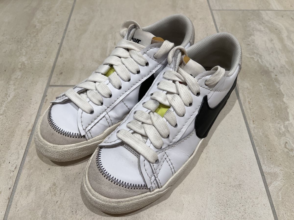 Nike Chaussures hommes: Nike Leder Schuhe Gr. 38 – D'occasion à HORGEN par vladibarca10