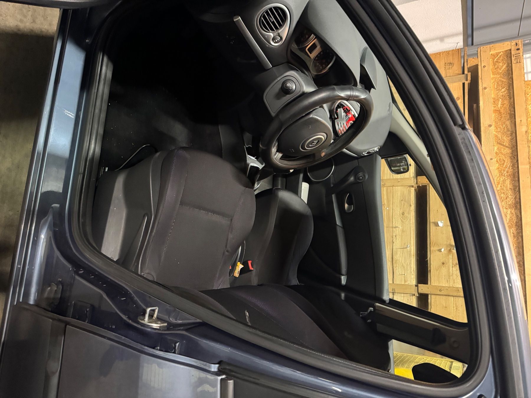 Renault Automobili: Renault Clio 1.2  16V – Usato da Winterthur venduto da ajas04 7