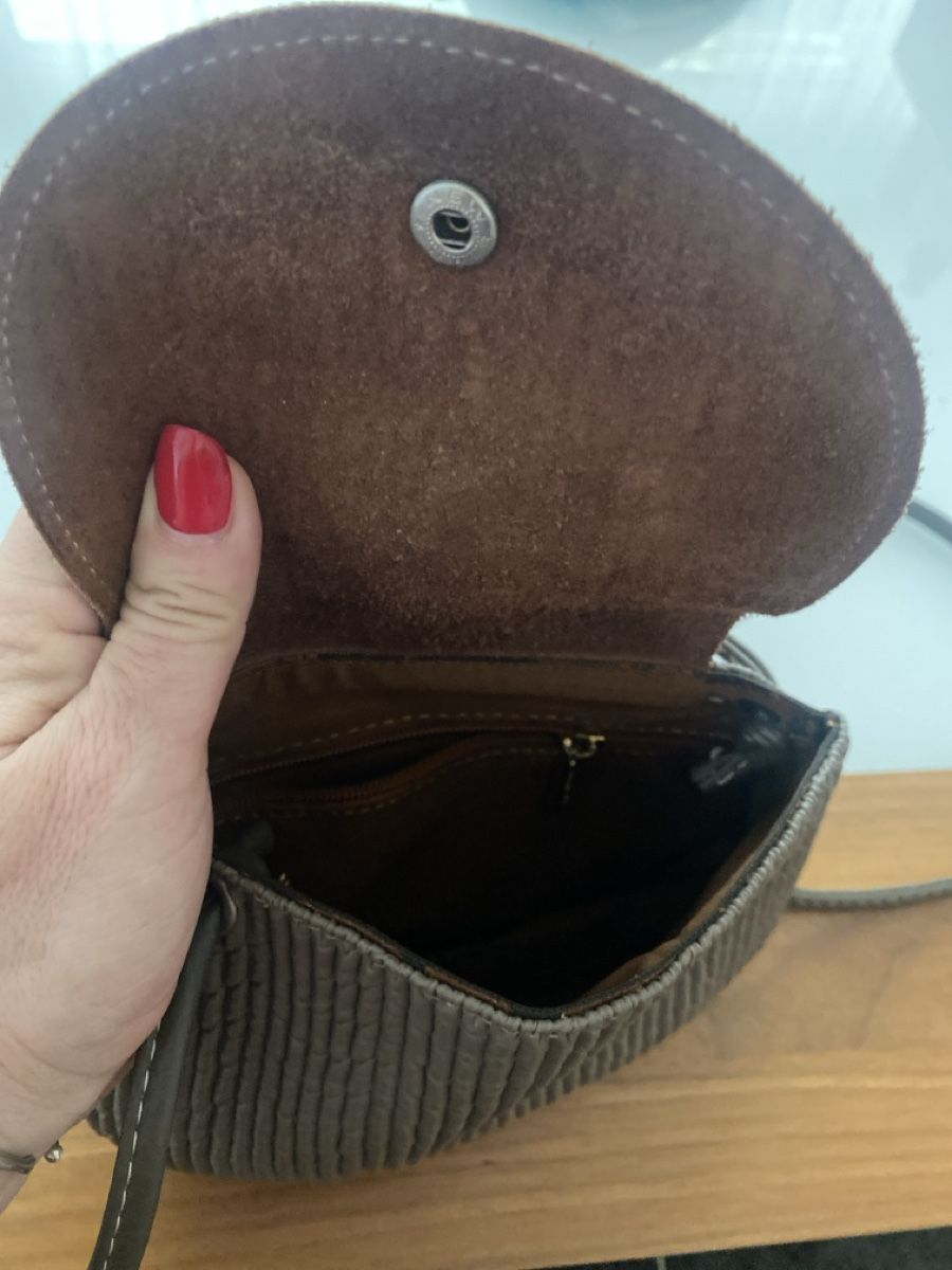 Sacs femmes: Kleine Umhängetasche  – D'occasion à Eglisau par ibag55 2