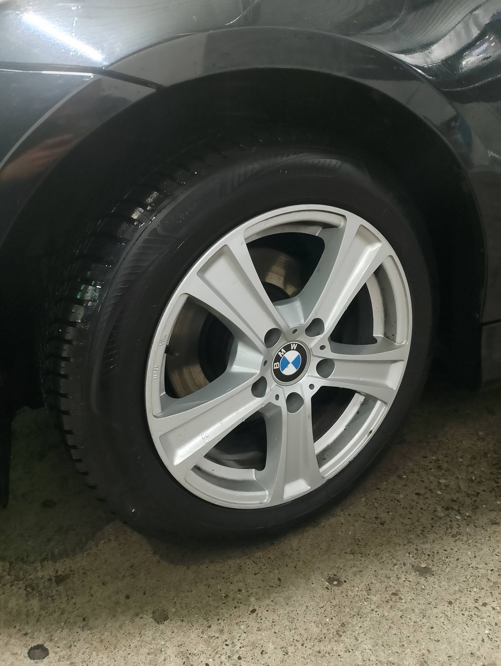 BMW Automobili: BMW E90 320i – Usato da Bachenbülach venduto da ber_5vgj 4