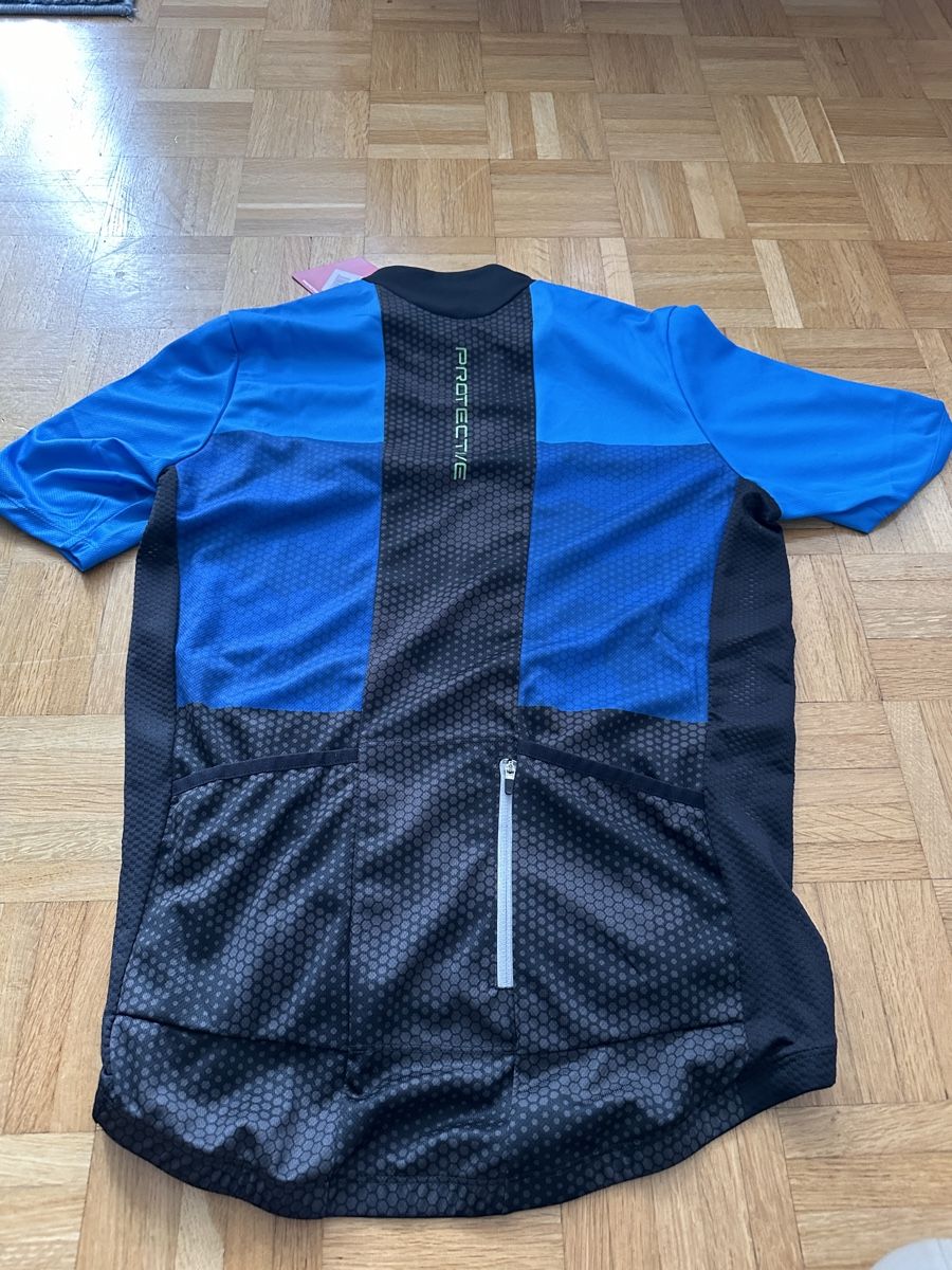 Leibchen & Hosen: Protective P Transform Herren Velotrikot, blau, L – Neu und originalverpackt aus Neuchatel von feta_ze 1