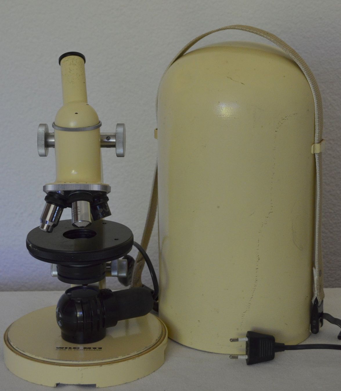Wild Microscopi: Wild Heerbrugg M11 Mikroskop  / microscope – Usato da Collonges venduto da arashee