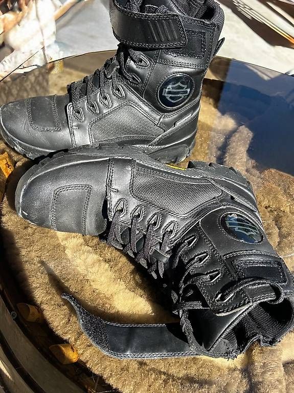 Herrenschuhe: Motorrad Stiefel – Gebraucht aus Saanen von inconue 1