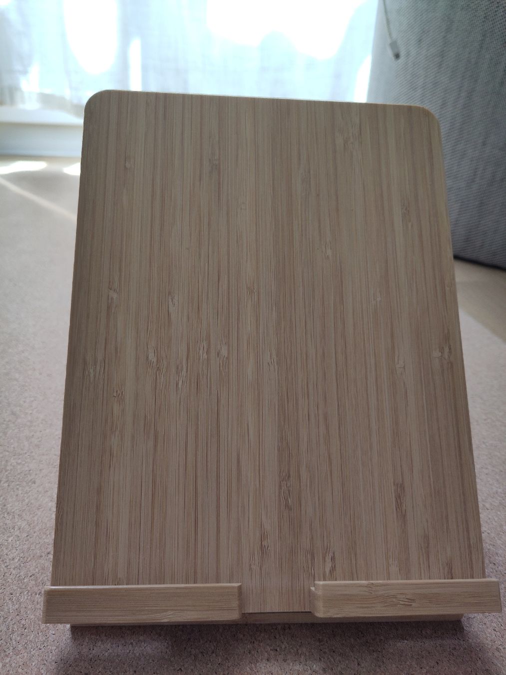 Ikea Staffa per monitor: Tablethalter Ikea aus Bambus – Usato da Jona venduto da 2Schnapp 3