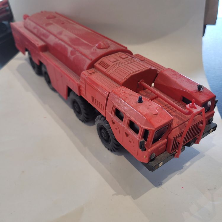Modèle réduit camion IVECO S-WAY HRC Team - Eligor - 1/43