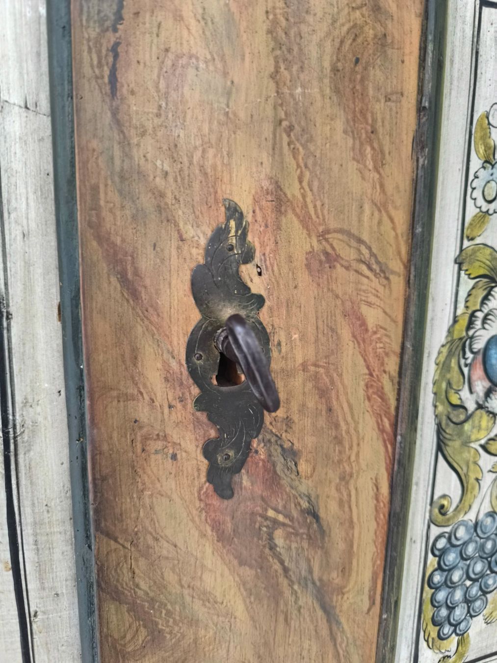 Armadi: Bemalter Bauernschrank 18Jht – Usato da Riehen venduto da tin_yx6j 8
