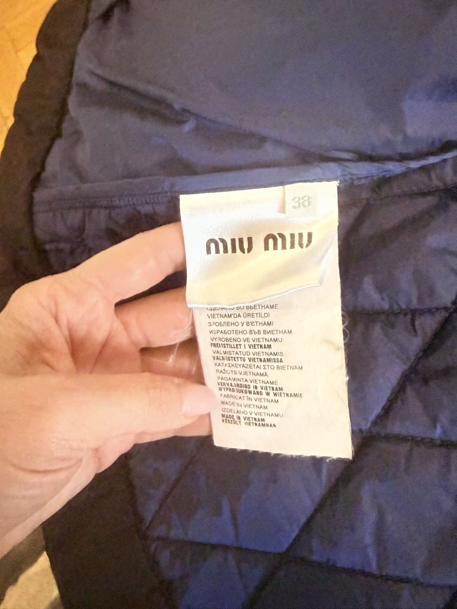Miu Miu Giacche: Miu Miu transitional short jacket in black – Nuovo (secondo la descrizione) da Genève venduto da iri_f78b 3