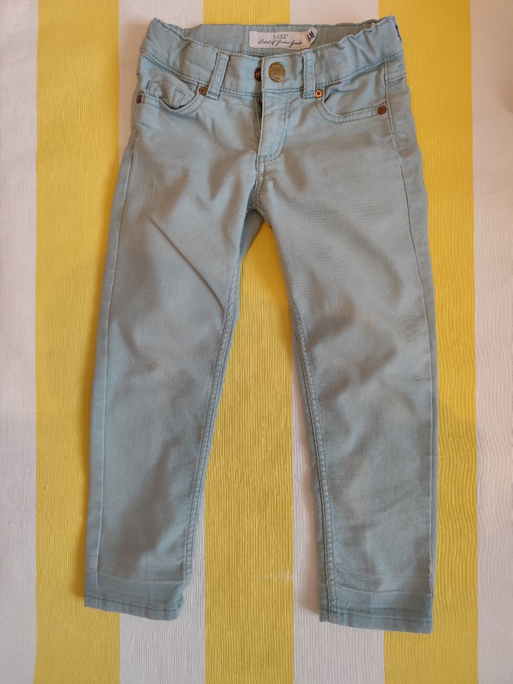 H&M Hosen: Hose. H&M. Gr. 3/4 – Gebraucht aus Widen von isa_zz9b
