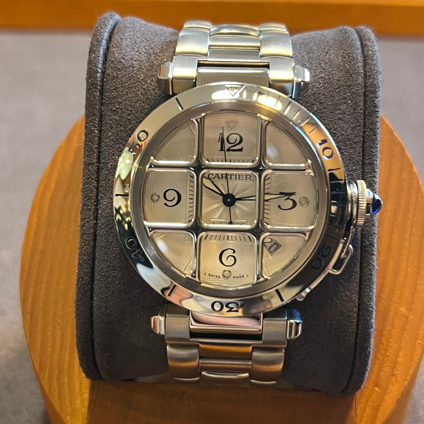 Cartier Montres: Cartier Pasha Automatic 38mm Silver Dial W31059H3 – D'occasion à Carouge GE par Watchaser 9