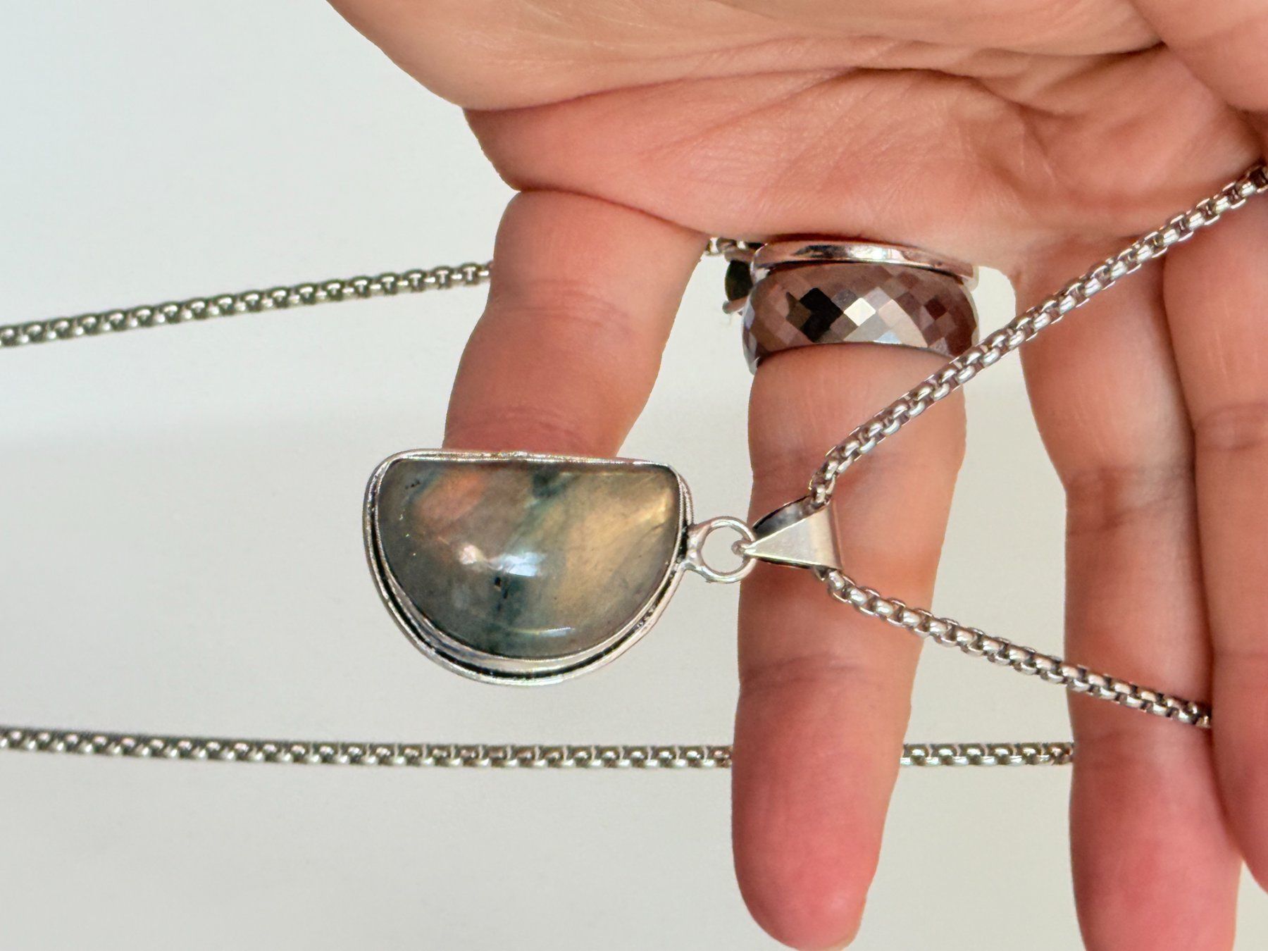 Catenine: Magnifique collier avec labradorite – Nuovo e nell'imballaggio originale da Genève venduto da AWWA 2