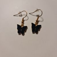 Handgemachte Ohrringe mit Schmetterlingen