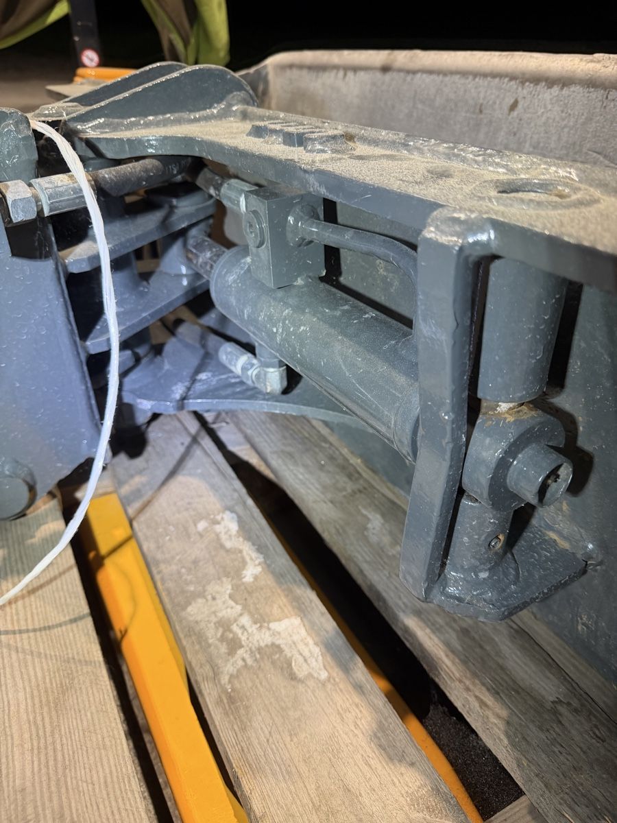 Wacker Neuson Bagger: Ullmann Planielöffel  – Gebraucht aus Engelberg von Marcel_1987 5