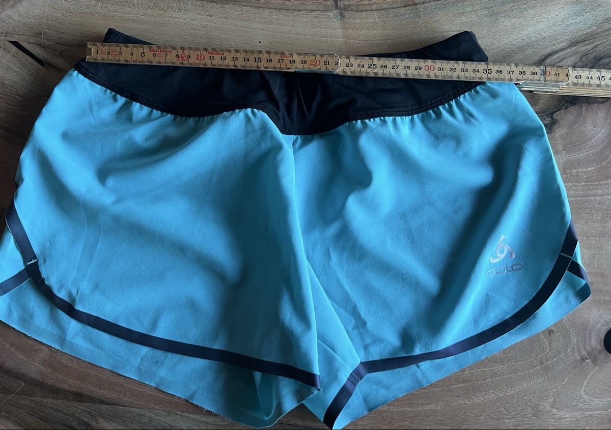 Odlo Pantaloni: Odlo Laufshorts im Doppelpack – Usato da Derendingen venduto da Laubfleckerli 1