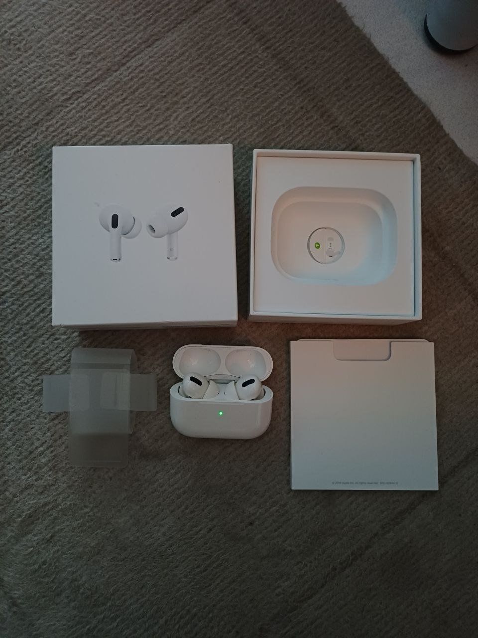 Apple Cuffie: Apple AirPods Pro 1 (Original) – Usato da Muralto venduto da manueldisaba01